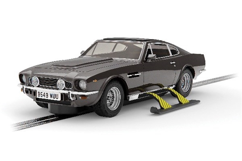 Scalextric JAMES BOND ASTON MARTIN V8 - THE LIVING DAYLIGHTS